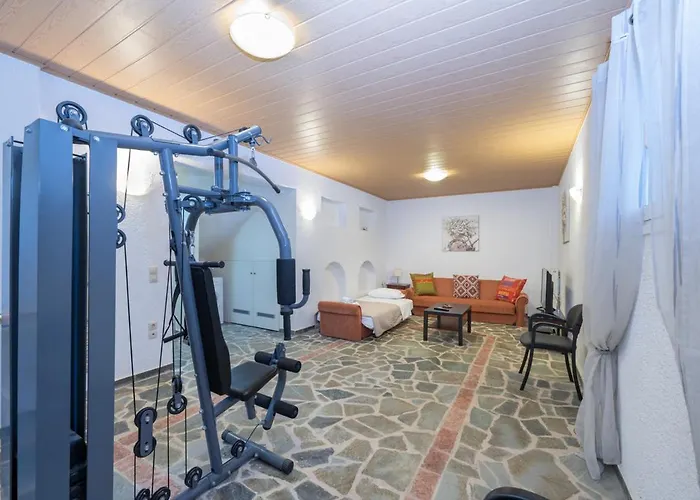 Eglina Magnolia Villa *